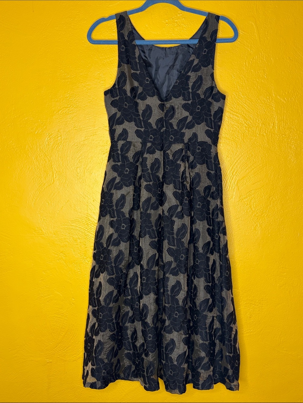 ASTR NWT Black Olive Floral Fit & Flare Dress Medium Fully Lined - Picture 11 of 15